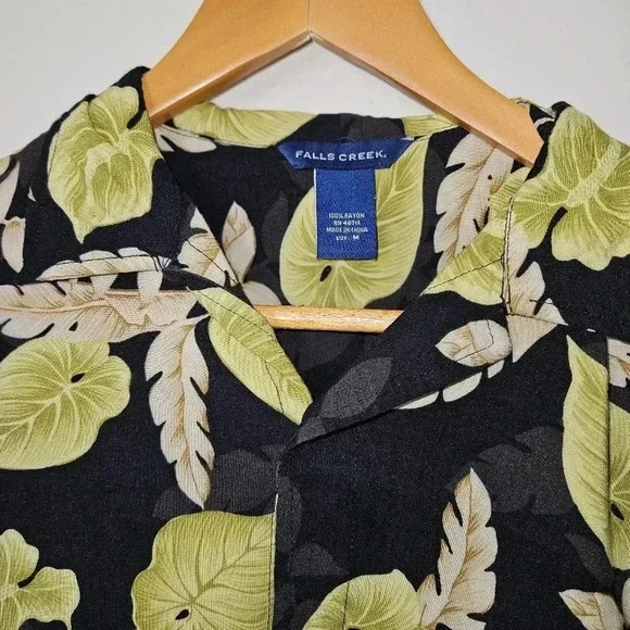 Falls Creek Black Tropical Hawaiian Shirt M Rayon Dark Floral Aesthetic Boho - Picture 7 of 10